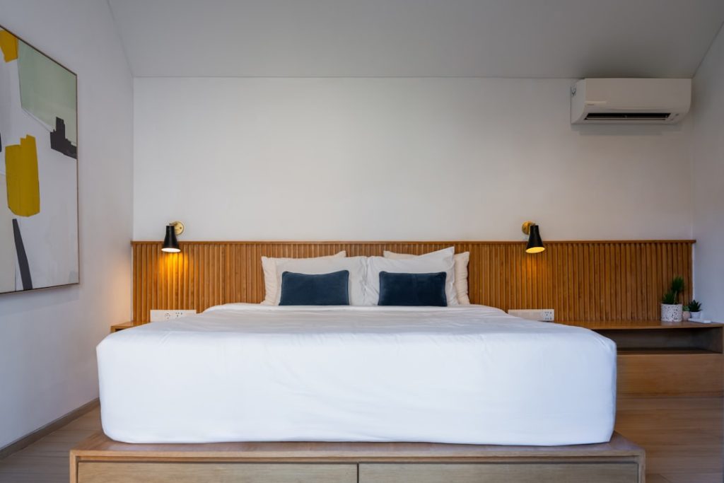 Frosty Glow: Transform Your Bedroom with a Hazy Atmosphere Wall Lamp Frosty Glow: Transform Your Bedroom with a Hazy Atmosphere Wall Lamp