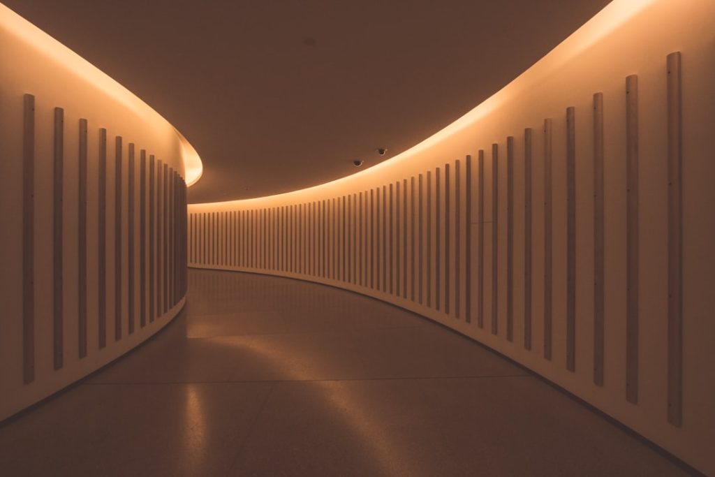 Creating Ambiance: Chunky Lighting for a Modern Home